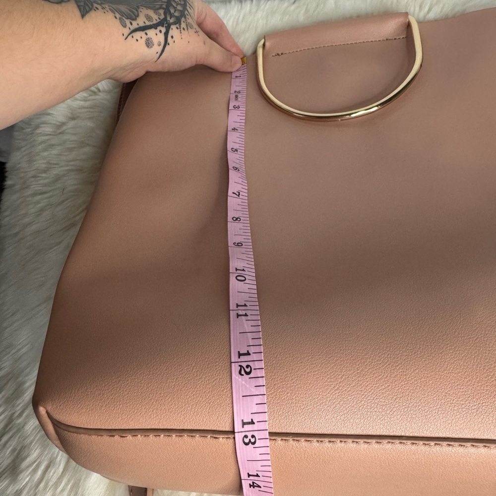 Pink and Gold Tote Bag Minimalist Design and Crossbody Strap - Like new! - Picture 8 of 9